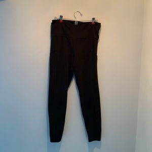 American Eagle- The Everything Pocket Legging